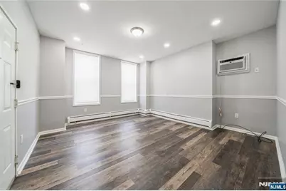 309 14th Street, Union City, NJ 07087 - Photo 2