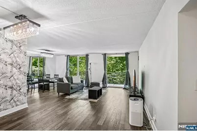 1077 River Road 211 #211, Edgewater, NJ 07020 - Photo 8