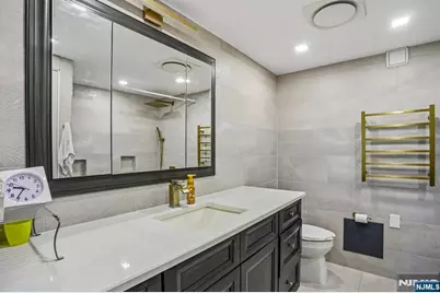 1077 River Road 211 #211, Edgewater, NJ 07020 - Photo 20