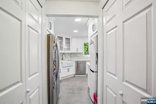 1077 River Road 211, Edgewater, NJ 07020 - Photo 16