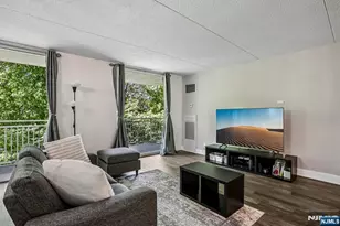 1077 River Road 211, Edgewater, NJ 07020 - Photo 6