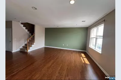 1209 Summit Avenue 402 #402, Jersey City, NJ 07307 - Photo 4