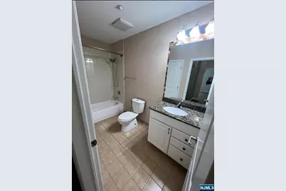 1209 Summit Avenue 402 #402, Jersey City, NJ 07307 - Photo 10