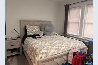 32 Hamilton Avenue, Fairview, NJ 07022 - Photo 6