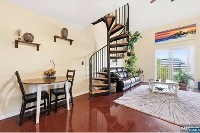 39 Union Street 402 #402, Hackensack, NJ 07601 - Photo 6