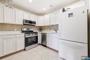 39 Union Street 402, Hackensack, NJ 07601 - Photo 4