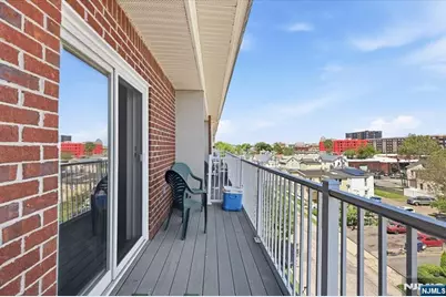 39 Union Street 402 #402, Hackensack, NJ 07601 - Photo 10