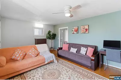 45 Avenue B, Lodi, NJ 07644 - Photo 6