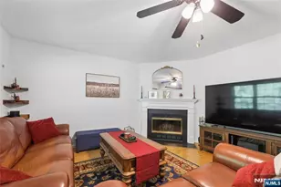 38 Lexington Ln E, West Milford, NJ 07480 - Photo 12