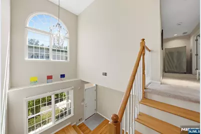 5 Pheasant Run, Old Tappan, NJ 07675 - Photo 4