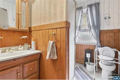 139 Aycrigg Avenue, Passaic, NJ 07055 - Photo 24