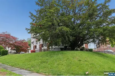 139 Aycrigg Avenue, Passaic, NJ 07055 - Photo 2