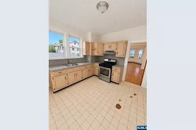 162 Highland Avenue, Kearny, NJ 07032 - Photo 4