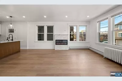 170 Cedar Street Fl 1 #Fl 1, Cliffside Park, NJ 07010 - Photo 4