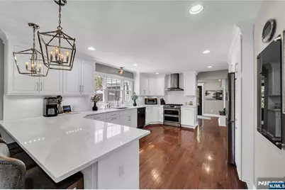 11 Amelia Drive, Old Tappan, NJ 07675 - Photo 10