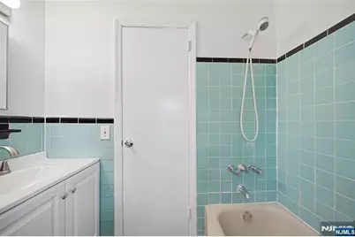 35-02 Linwood Road, Fair Lawn, NJ 07410 - Photo 24