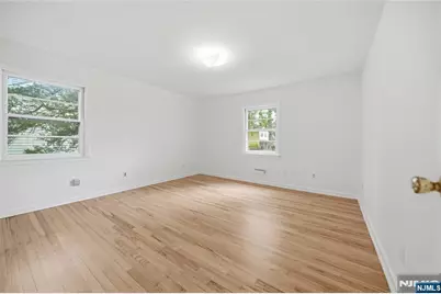 35-02 Linwood Road, Fair Lawn, NJ 07410 - Photo 14