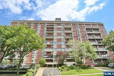 4 Horizon Road 1027 #1027, Fort Lee, NJ 07024 - Photo 1
