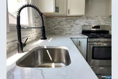 905 Sanford Avenue 2 #2, Irvington, NJ 07111 - Photo 6