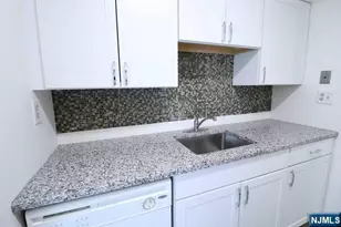 1600 Center Ave 1E, Fort Lee, NJ 07024 - Photo 6