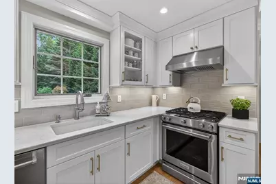 607 Poplar Road, River Vale Township, NJ 07675 - Photo 12