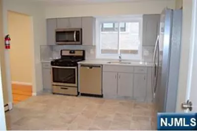 533 Roff Avenue 1st Fl. #1st fl., Palisades Park, NJ 07650 - Photo 4