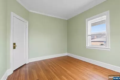 540 Highridge Avenue, Cliffside Park, NJ 07010 - Photo 24