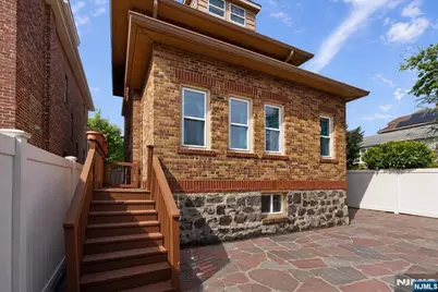 540 Highridge Avenue, Cliffside Park, NJ 07010 - Photo 38