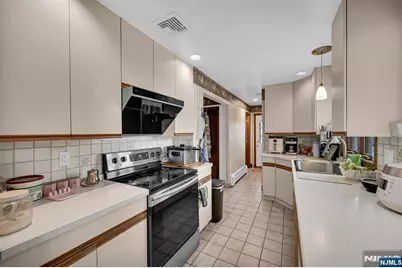 699 Shore Road, West Milford, NJ 07421 - Photo 20