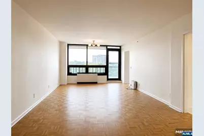 800 Palisade Avenue 704 #704, Fort Lee, NJ 07024 - Photo 2