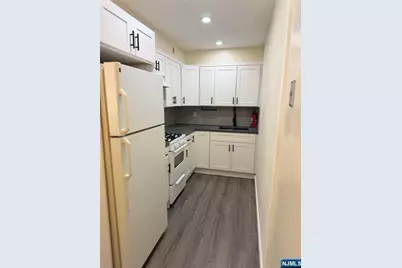 455 Fairview Avenue 3 #3, Fairview, NJ 07022 - Photo 2