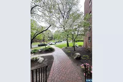 500 Linwood Drive 2G #2G, Fort Lee, NJ 07024 - Photo 16