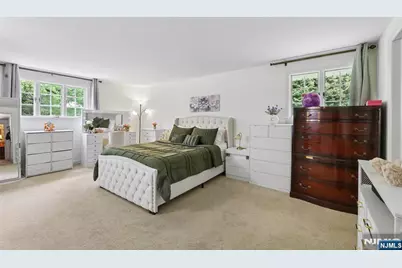 25 Carnot Avenue, Woodcliff Lake, NJ 07677 - Photo 16