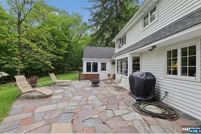25 Carnot Avenue, Woodcliff Lake, NJ 07677 - Photo 10