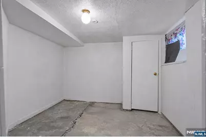 177 Linden Avenue, Irvington, NJ 07111 - Photo 34