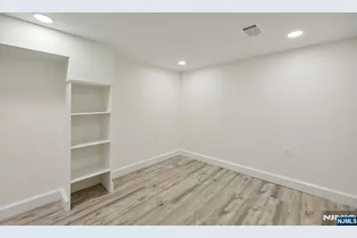 606 5th Street, Carlstadt, NJ 07072 - Photo 30