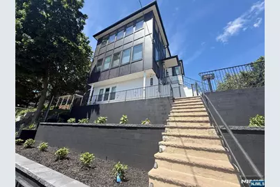 606 5th Street, Carlstadt, NJ 07072 - Photo 2