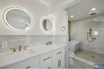 606 5th Street, Carlstadt, NJ 07072 - Photo 28