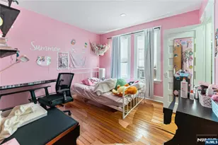 186 Oakwood Ave, Cliffside Park, NJ 07010 - Photo 14