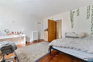 186 Oakwood Ave, Cliffside Park, NJ 07010 - Photo 18