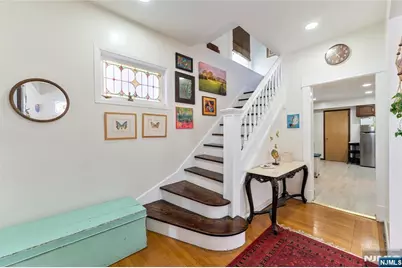 186 Oakwood Avenue, Cliffside Park, NJ 07010 - Photo 4