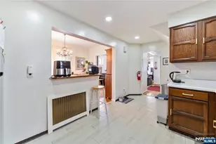 186 Oakwood Ave, Cliffside Park, NJ 07010 - Photo 10