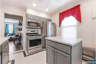 160 Ashland Avenue, Bloomfield, NJ 07003 - Photo 22
