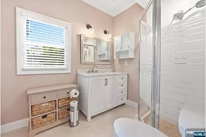 160 Ashland Avenue, Bloomfield, NJ 07003 - Photo 18