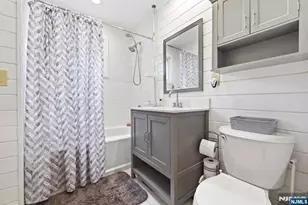 160 Ashland Ave, Bloomfield, NJ 07003 - Photo 14