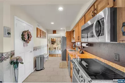 6 Jay Street, Old Tappan, NJ 07675 - Photo 14