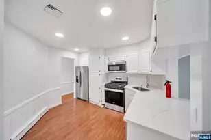 231 Hillside Ave, Paramus, NJ 07652 - Photo 10