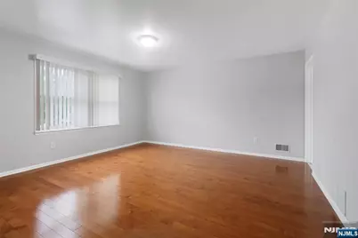 364 Broad Street 1 #1, Carlstadt, NJ 07072 - Photo 10