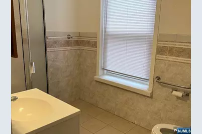 298 Princeton Avenue, Jersey City, NJ 07305 - Photo 10