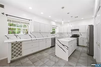 19 Colmart Way, Bridgewater, NJ 08807 - Photo 8